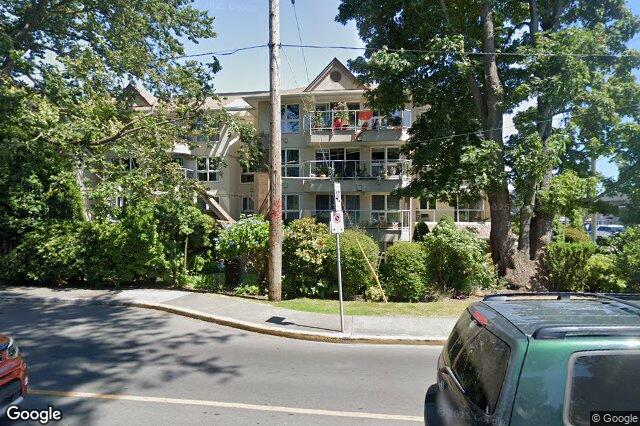 Street view of 401 – 1501 Richmond Ave, Victoria