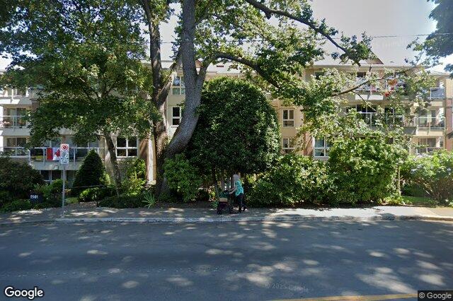 Street view of 202 – 1501 Richmond Ave, Victoria