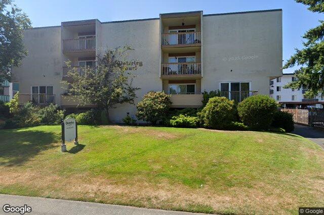 Street view of 1520 Richmond Ave, Victoria