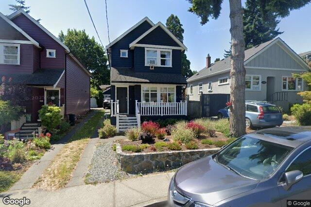 Street view of 1317 Balmoral Rd, Victoria