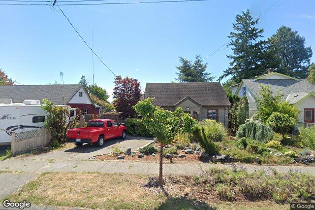 Street view of 919 Dunsmuir Rd, Esquimalt