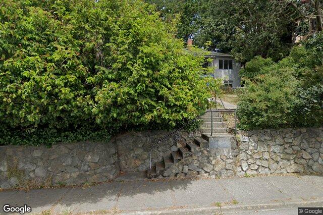 Street view of 209 – 1020 Esquimalt Rd, Esquimalt