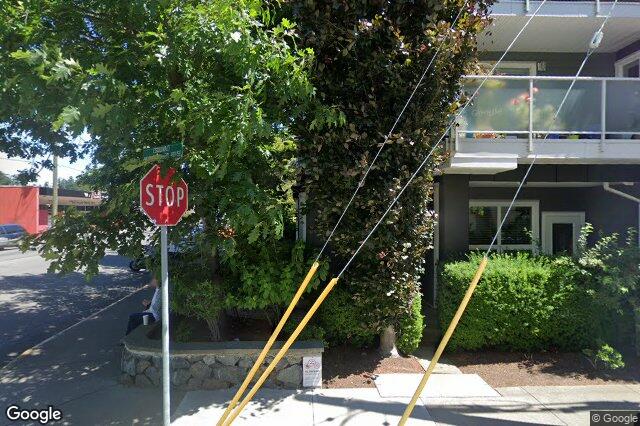 Street view of 305 – 1315 Esquimalt Rd, Esquimalt