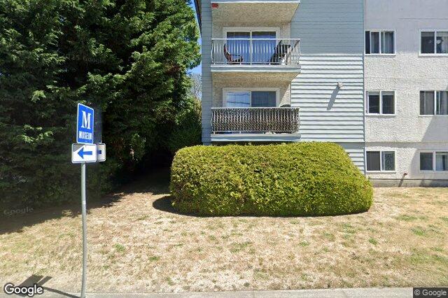 Street view of 203 – 625 Admirals Rd, Esquimalt