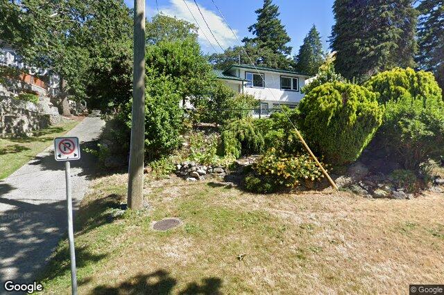 Street view of 628 Fernhill Rd, Esquimalt