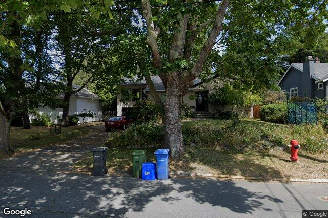 Street view of 2324 Cranmore Rd, Oak Bay
