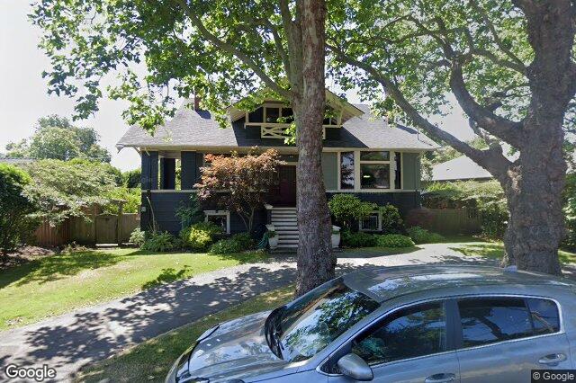 Street view of 2753 Cavendish Ave, Oak Bay