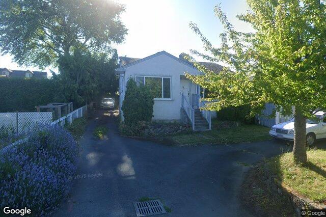 Street view of 1011 Russell St, Victoria