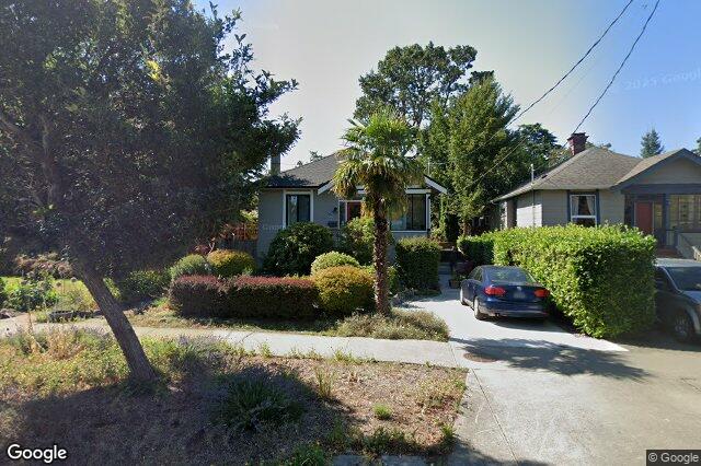 Street view of 1419 Haultain St, Victoria