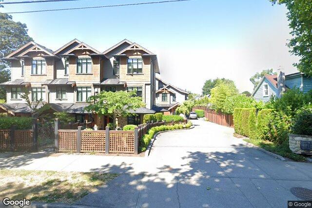 Street view of 4 – 2622 Shelbourne St, Victoria