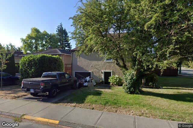 Street view of 2023 Carnarvon St, Oak Bay