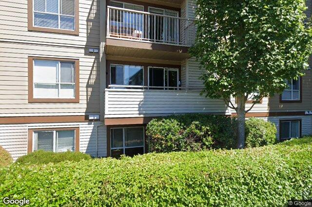 Street view of 201 – 1055 Hillside Ave, Victoria