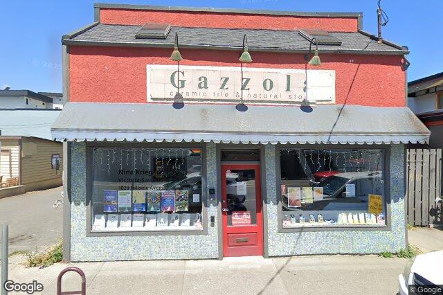 Street view of 1020 Hillside Ave, Victoria