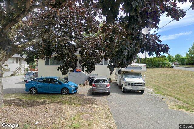 Street view of 861 Tillicum Rd, Esquimalt
