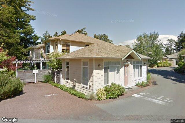 Street view of 67 – 850 Parklands Dr, Esquimalt