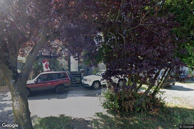 Street view of 301 – 1536 Hillside Ave, Victoria
