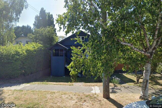 Street view of 1603 Myrtle Ave, Victoria