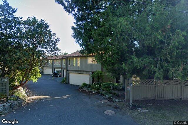Street view of 1 – 946 Selkirk Ave, Esquimalt