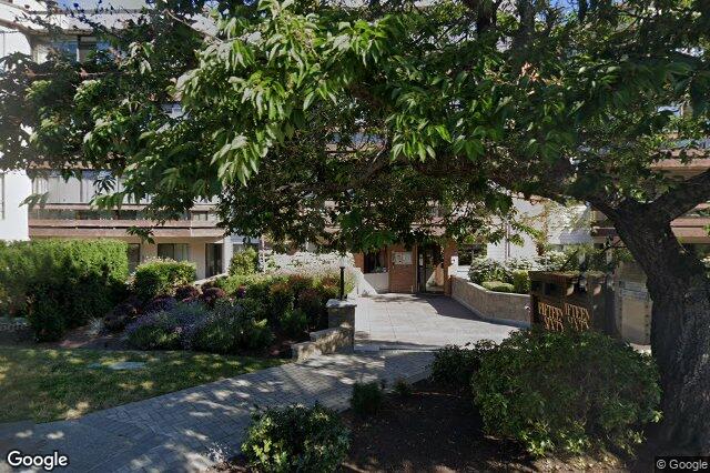 Street view of 403 – 1560 Hillside Ave, Victoria