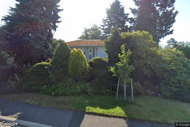 Street view of 2991 Eastdowne Rd, Oak Bay