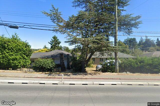 Street view of 210 – 1075 Tillicum Rd, Esquimalt
