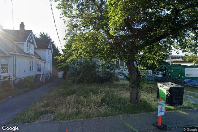 Street view of 3031 Washington Ave, Victoria