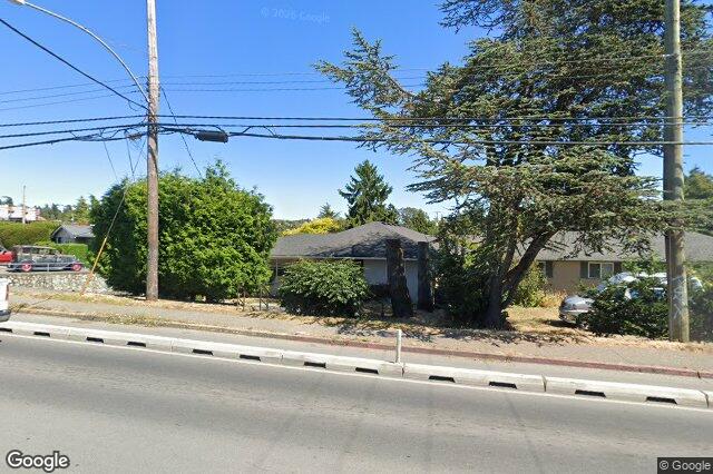 Street view of 207 – 1075 Tillicum Rd, Esquimalt