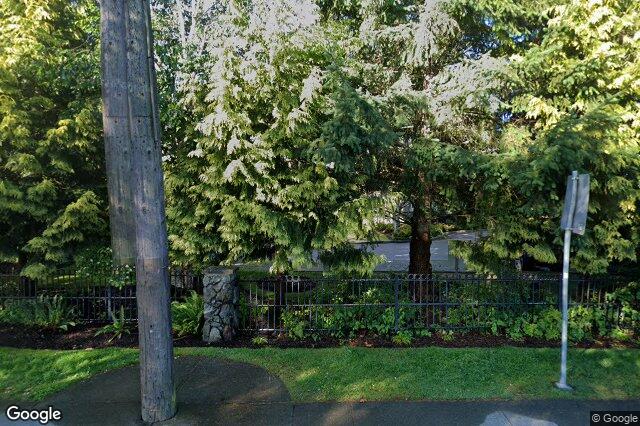 Street view of 303E – 1115 Craigflower Rd, Esquimalt