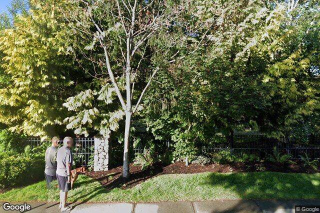 Street view of 207E – 1115 Craigflower Rd, Esquimalt