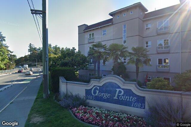Street view of 104 – 1085 Tillicum Rd, Esquimalt