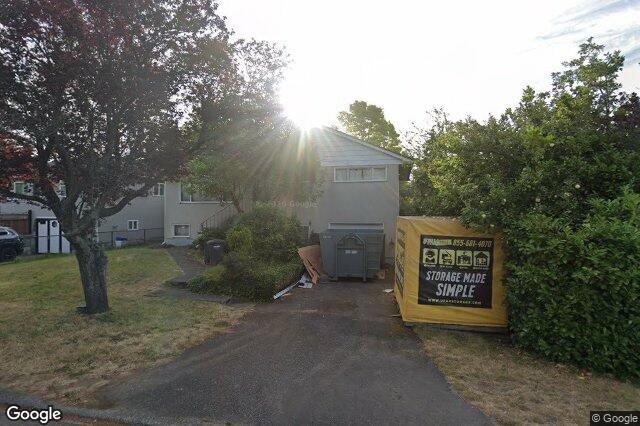 Street view of 3205 Aldridge St, Saanich