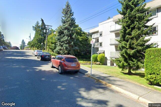 Street view of 313 – 3277 Glasgow Ave, Saanich