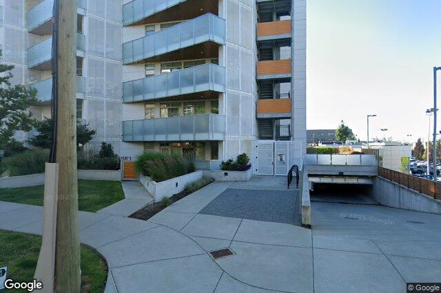 Street view of 210 – 881 Short St, Saanich