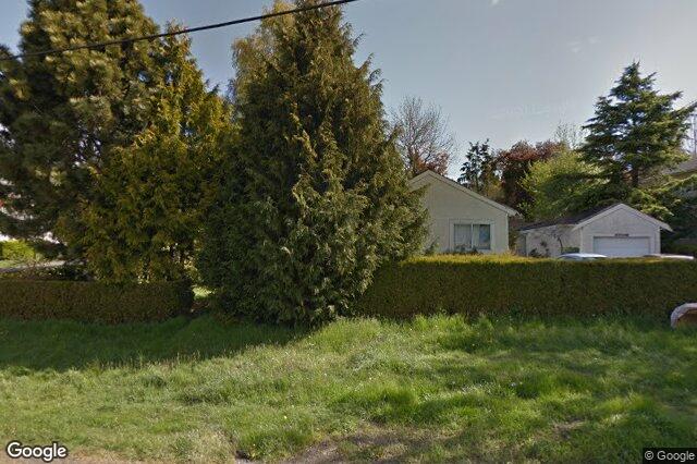 Street view of 4 – 913 Dale St, Saanich