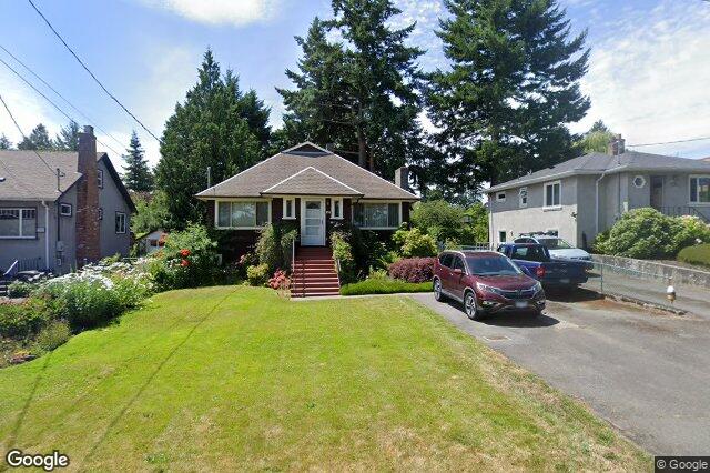 Street view of 715 Middleton St, Saanich