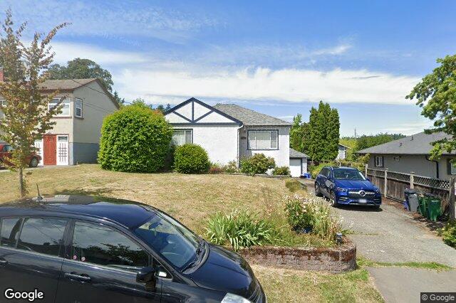 Street view of 3044 Austin Ave, Saanich
