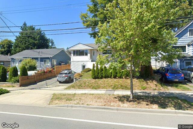 Street view of 952 Tattersall Dr, Saanich