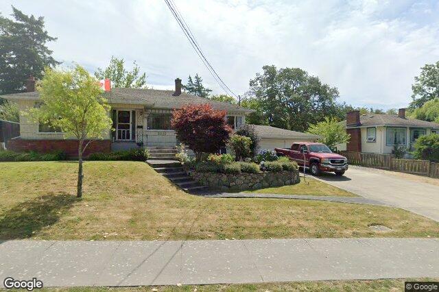 Street view of 3059 Admirals Rd, Saanich