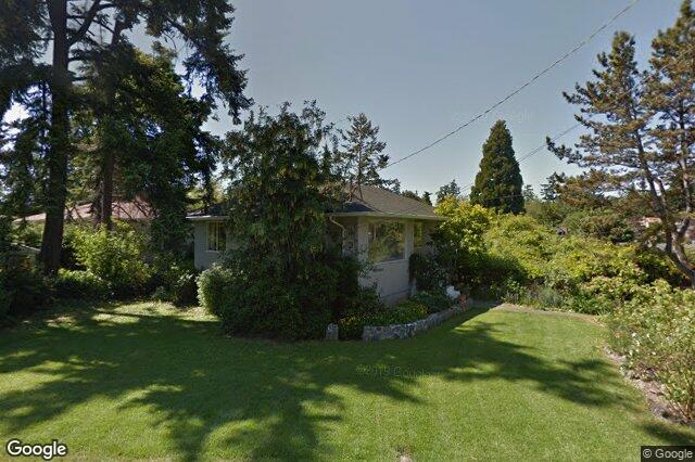 Street view of 70 Kingham Pl, View Royal