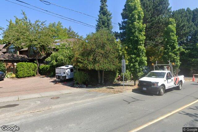 Street view of 2 – 3860 Cadboro Bay Rd, Saanich