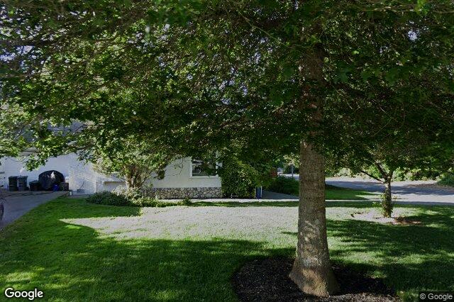 Street view of 1975 Highland Rd, View Royal