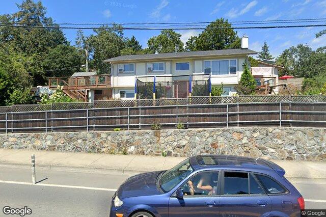 Street view of 381 Montcalm Ave, Saanich