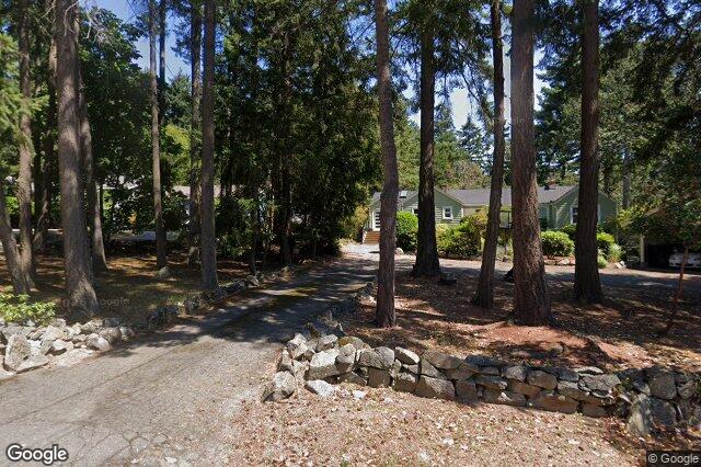 Street view of 2587 MacDonald Dr, Saanich