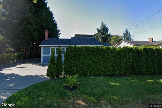 Street view of 1123 Reynolds Rd, Saanich