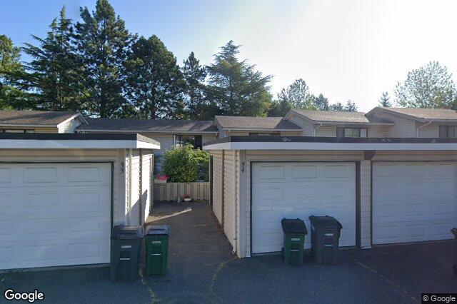Street view of 32 – 610 McKenzie Ave, Saanich