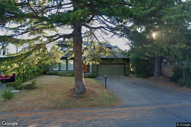 Street view of 4021 Dawnview Cres, Saanich