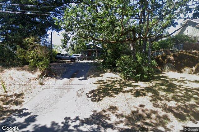 Street view of 4034 Zinnia Rd, Saanich