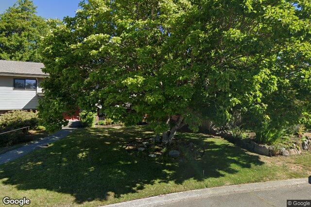 Street view of 3904 Lexington Ave, Saanich