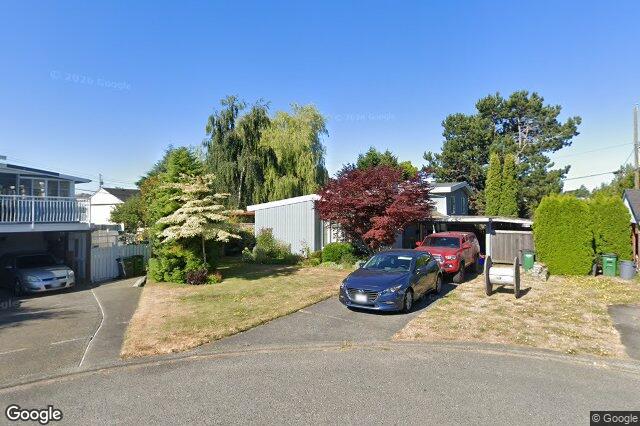 Street view of 4016 Oberlin Pl, Saanich