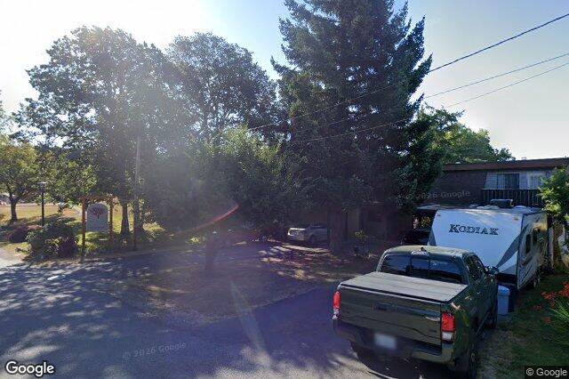 Street view of 4 – 621 Broadway St, Saanich
